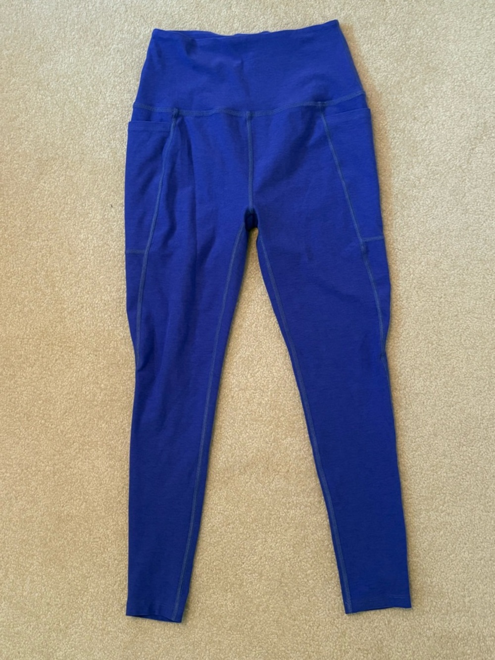 Beyond Yoga Vibrant Purple Leggings with Pockets
